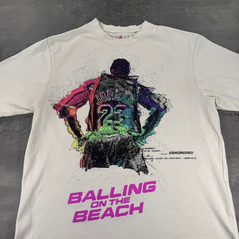 Jordan T Shirt Mens Small‎ White Art Prizm Engineered Balling On The Beach G